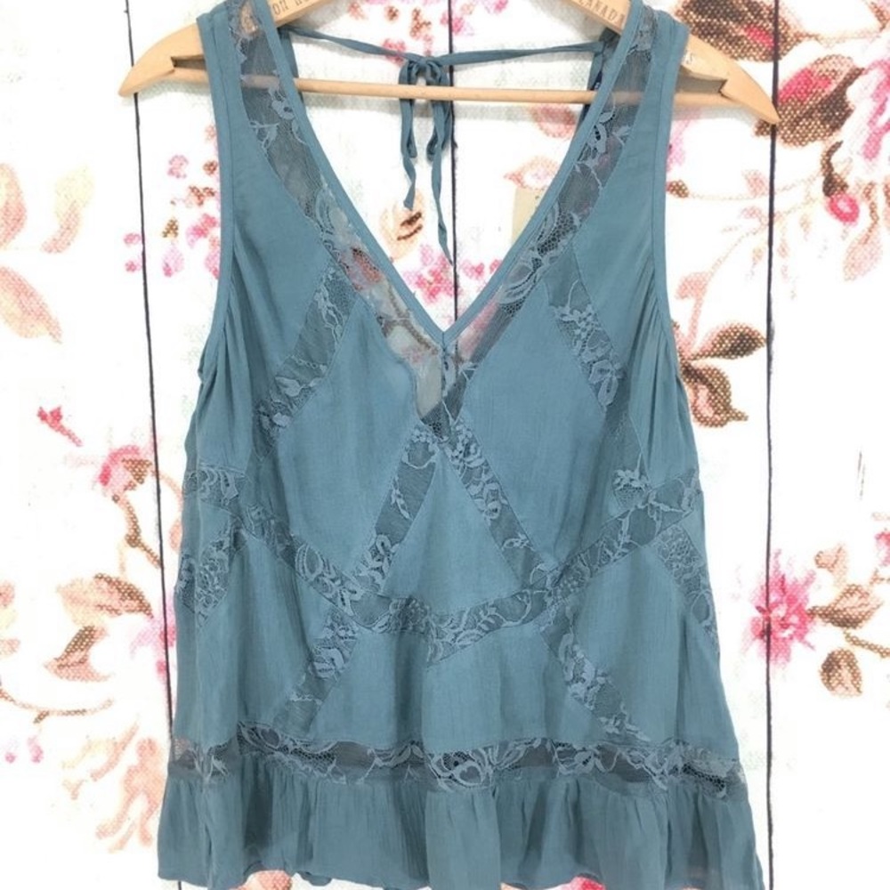 american eagle lace top